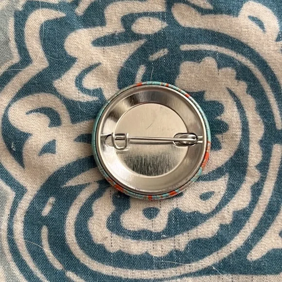 Mini Pin - Picture 2 of 2